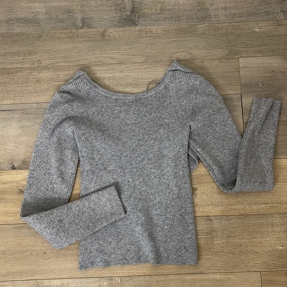 Nordstrom Grey Cross Over Sweater - Picture 2 of 4